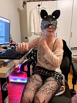 Snapshot of JackyNmD chatting on 10-17-25, 12:14 JackyNmD online show from 10-17-25, 12:14