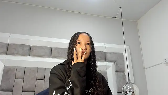 JuliettaBleer online show from 11-01-25, 11:59