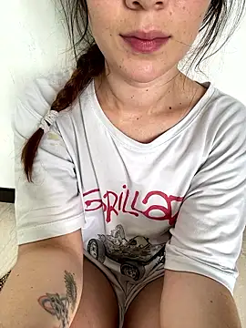 Snapshot of Megan_colsom chatting on 01-18-26, 06:11 Megan colsom online show from 01-18-26, 06:11