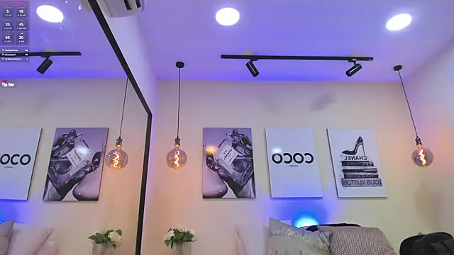 Samantha hotly online show from 01-06-26, 08:35