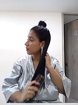 Samantha hotly online show from 10-09-25, 01:22