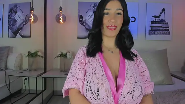 Snapshot of Samantha_hotly chatting on 06-10-26, 08:04 Samantha hotly online show from 06-10-26, 08:04