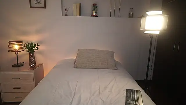 ximena cortez 03 online show from 03-26-26, 11:35