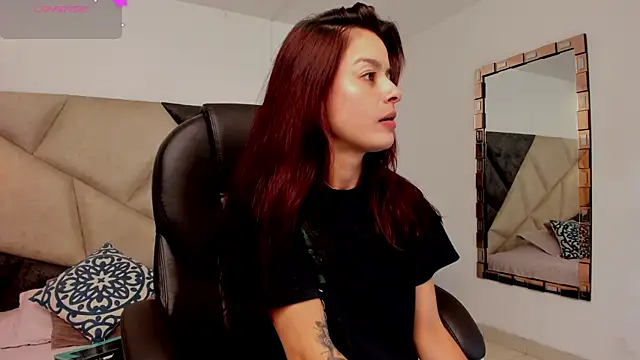 valerieMattson online show from 11-20-25, 05:57