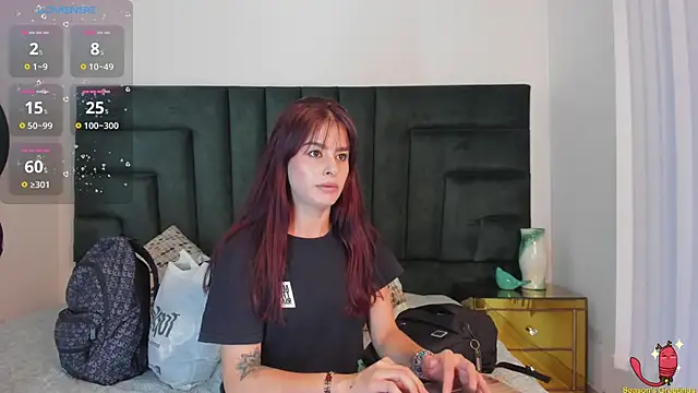 Snapshot of valerieMattson chatting on 09-22-25, 06:36 valerieMattson online show from 09-22-25, 06:36