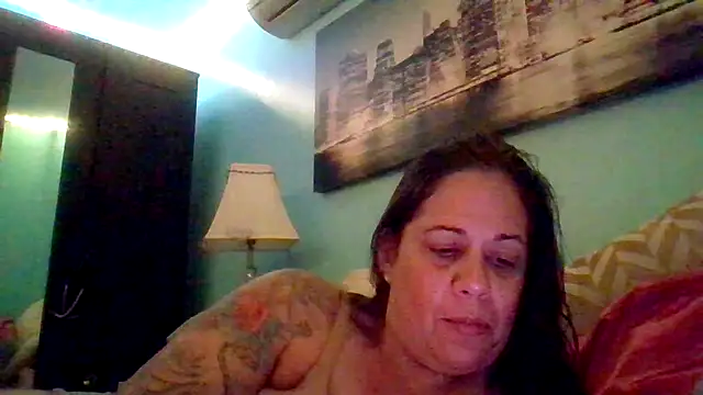 PrettyKittyMia online show from 09-27-25, 05:02