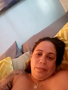 PrettyKittyMia online show from 10-09-25, 08:42