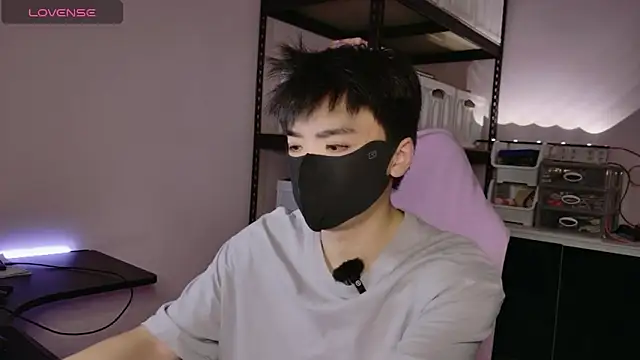 doggyman523 online show from 11-03-25, 04:21