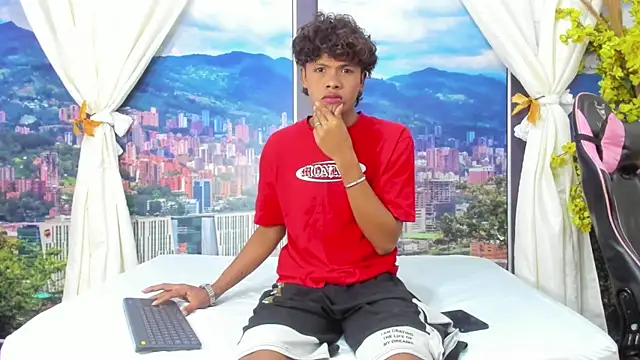 MilthonDelis online show from 11-14-25, 03:54