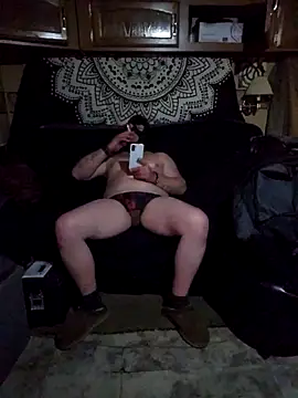 JoeyUhOh online show from 11-11-25, 07:25