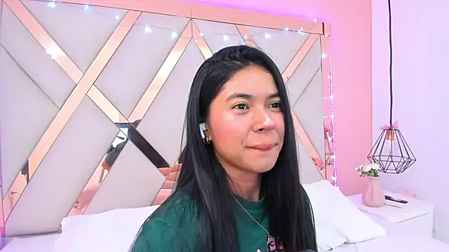samantaa shy online show from 06-25-26, 04:32