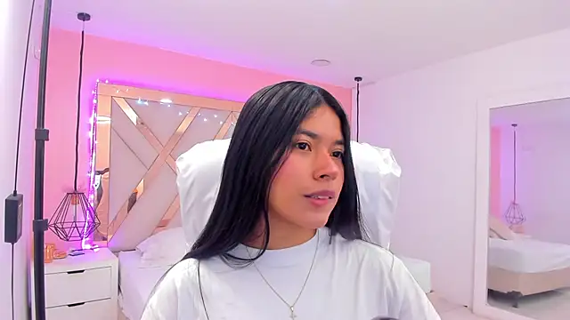 samantaa shy online show from 04-20-26, 03:09