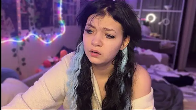 nikoli naw online show from 10-30-25, 02:36