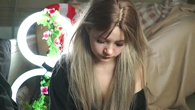 nikoli naw online show from 09-12-25, 04:23