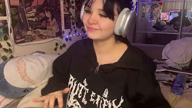 nikoli naw online show from 10-16-25, 10:29