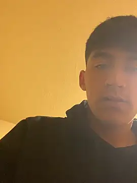 BadboyXXXMZ online show from 04-18-26, 04:48