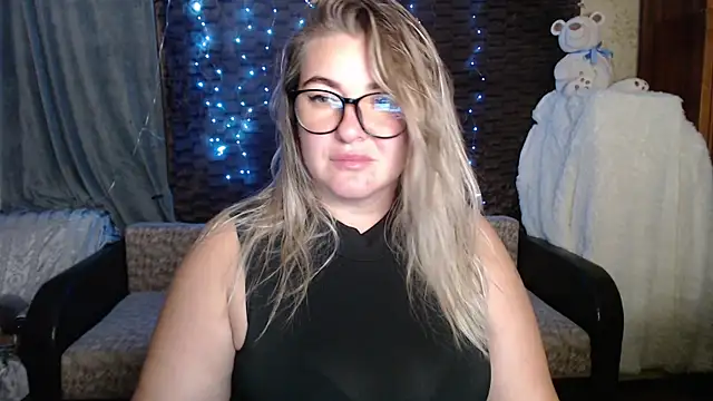 NikaSkylink online show from 10-17-25, 07:37