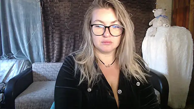 NikaSkylink online show from 10-08-25, 03:52