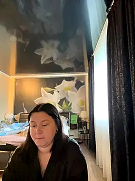 Snapshot of Liza_Will chatting on 09-30-25, 06:52 Liza Will online show from 09-30-25, 06:52