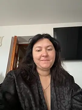 Liza Will online show from 10-28-25, 06:23