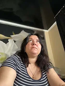 Snapshot of Liza_Will chatting on 10-18-25, 09:22 Liza Will online show from 10-18-25, 09:22