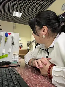 Liza Will online show from 01-11-26, 09:49