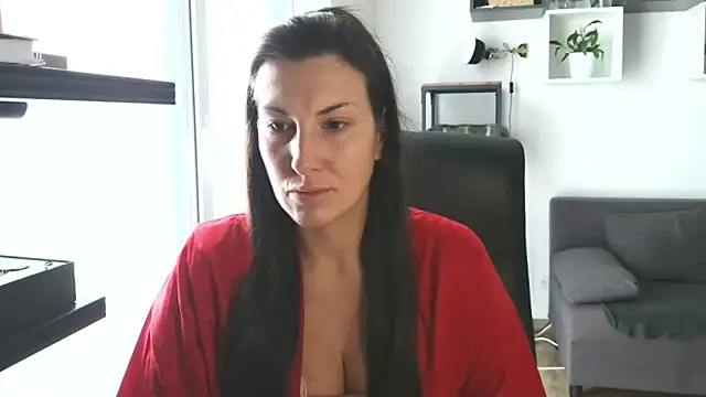 DonnaAmore online show from 10-13-25, 07:21