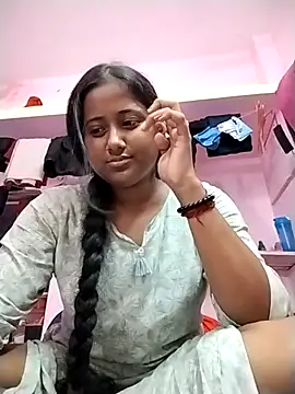 Snapshot of Fun__with__Prity chatting on 09-25-25, 06:03 Fun  with  Prity online show from 09-25-25, 06:03