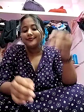 Snapshot of Fun__with__Prity chatting on 10-30-25, 06:16 Fun  with  Prity online show from 10-30-25, 06:16