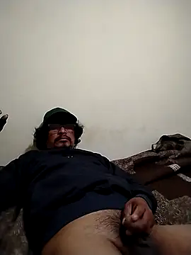 Snapshot of Satantin chatting on 11-04-25, 03:43 Satantin online show from 11-04-25, 03:43