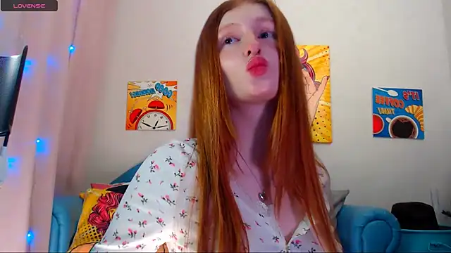 LuxXAngel online show from 12-21-25, 12:02