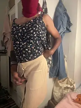 YourSlutBoySl online show from 11-19-25, 10:59