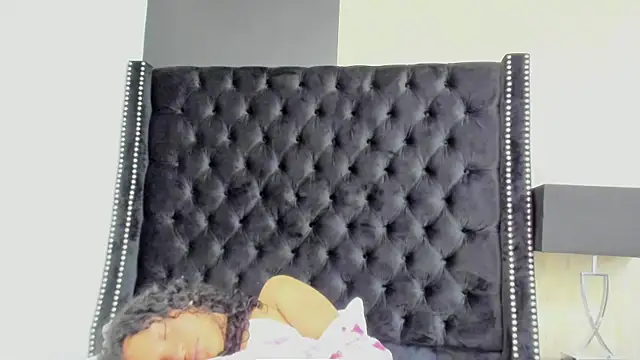 LittleeStar online show from 10-08-25, 08:05