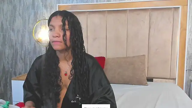 Snapshot of LittleeStar chatting on 05-04-26, 03:15 LittleeStar online show from 05-04-26, 03:15