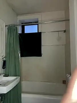 Snapshot of KingKevo27 chatting on 10-05-25, 09:38 KingKevo27 online show from 10-05-25, 09:38