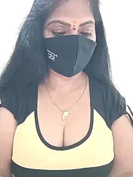 Snapshot of shivani27 chatting on 06-03-26, 04:23 shivani27 online show from 06-03-26, 04:23