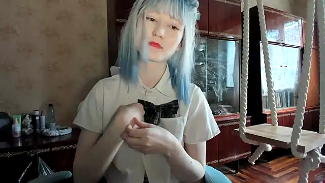 Snapshot of kioshi_kiss chatting on 10-15-25, 11:18 kioshi kiss online show from 10-15-25, 11:18