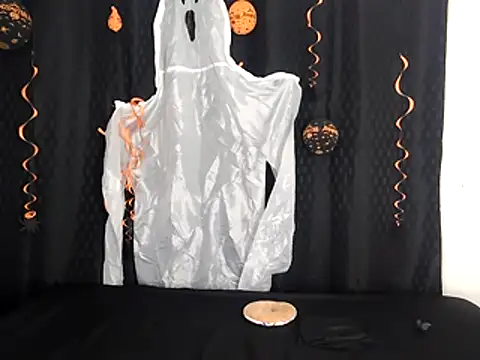 Snapshot of AntonelaMorriz chatting on 10-29-25, 07:18 AntonelaMorriz online show from 10-29-25, 07:18