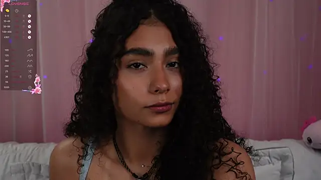 Victoria Curly online show from 10-31-25, 11:55