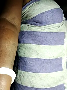 Nude-Priya2 online show from 10-28-25, 06:40