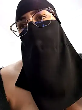 Snapshot of Arabic-loka chatting on 02-06-26, 04:36 Arabic-loka online show from 02-06-26, 04:36