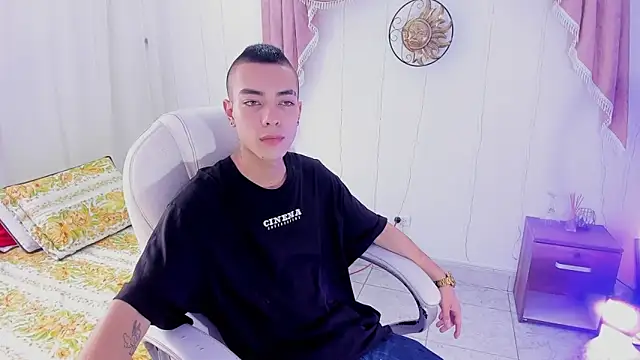 Dereck Boy8 online show from 10-02-25, 09:18