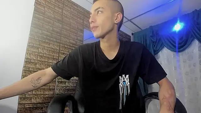 Dereck Boy8 online show from 09-12-25, 10:09