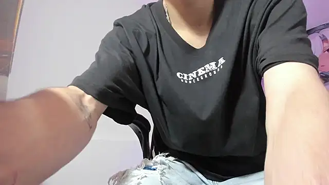 Dereck Boy8 online show from 11-25-25, 07:58