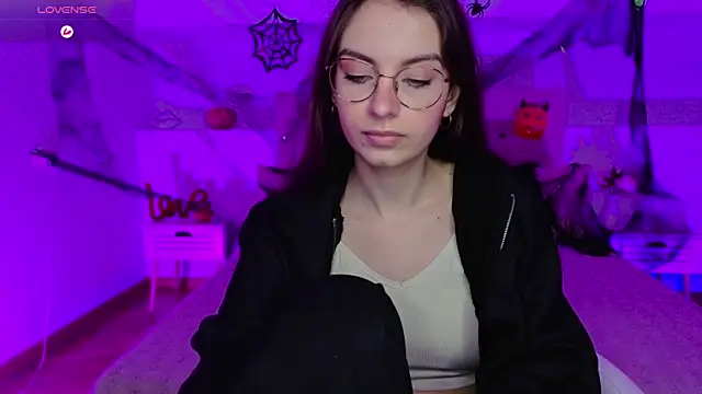 Real cutie1 online show from 10-27-25, 08:32