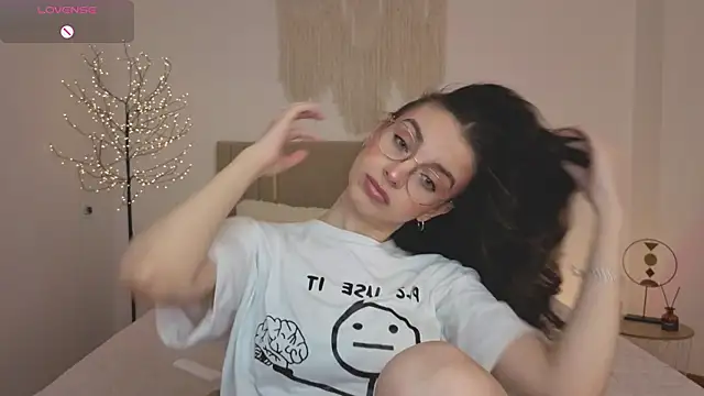 Real cutie1 online show from 04-27-26, 12:47