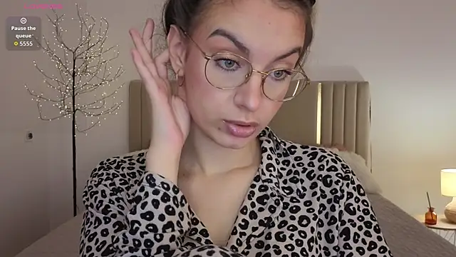 Real cutie1 online show from 07-21-26, 12:50