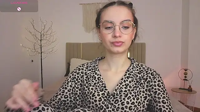 Real cutie1 online show from 05-11-26, 12:39