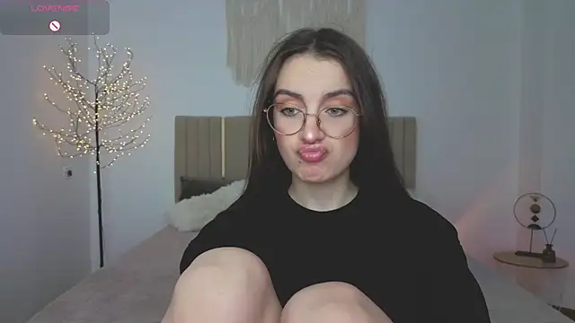 Real cutie1 online show from 05-08-26, 12:53