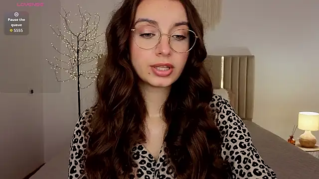 Real cutie1 online show from 07-08-26, 01:12